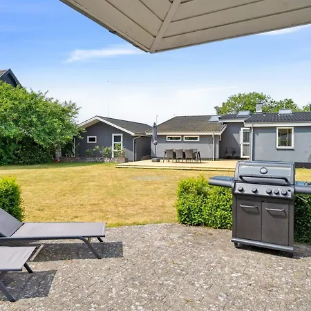 Dreng - 250m From The Sea By Interhome * Neksø