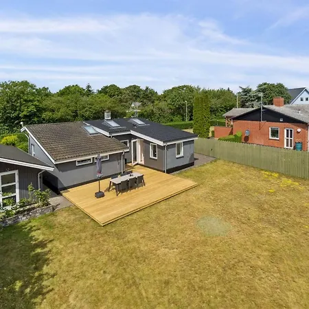Dreng - 250m From The Sea By Interhome Hébergement de vacances Neksø